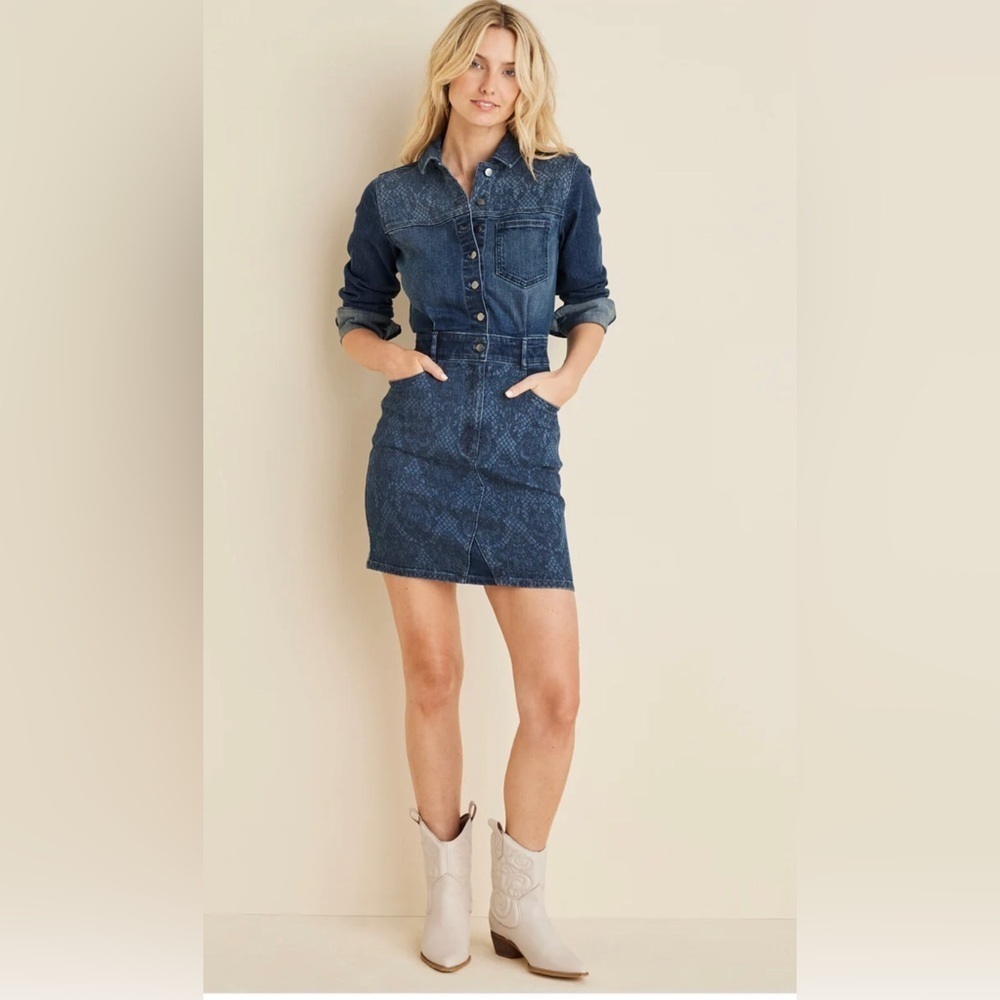 Lace Print Denim Mini Dress - Picture 4 of 16
